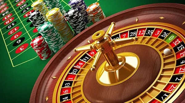 phmacao Responsible Gaming showing a person managing their budget and self-exclusion options